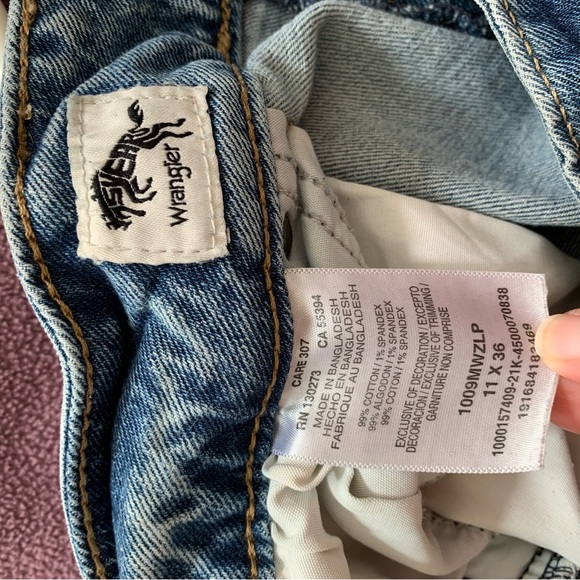 Wrangler Low Rise Bootcut Jeans Size 11x36 - Picture 10 of 12